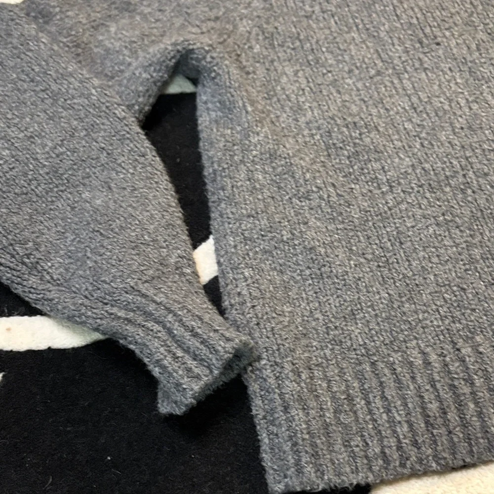 Banana Republic Charcoal Chunky Knit Pullover - Picture 4 of 6